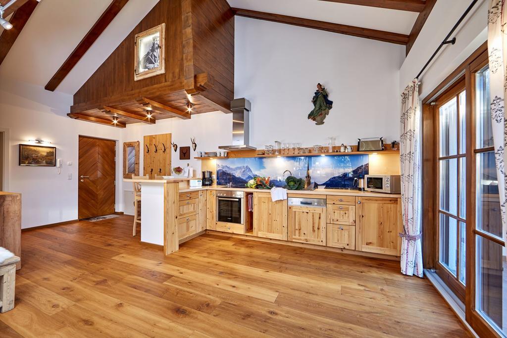 Ferienwohnung Alpspitzblick Гарміш-Партенкірхен Екстер'єр фото