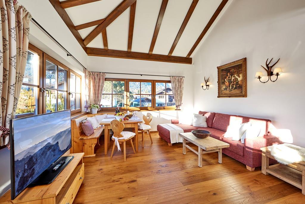 Ferienwohnung Alpspitzblick Гарміш-Партенкірхен Екстер'єр фото